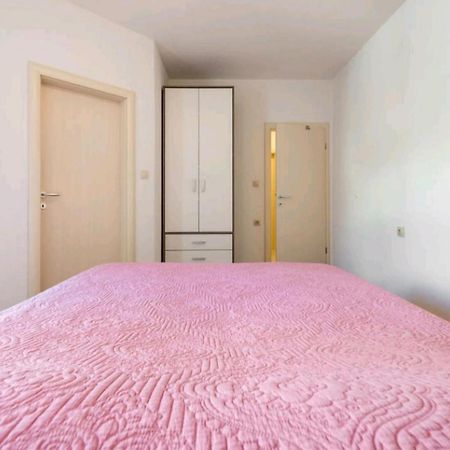 Amazing Apartment In Selca With Wifi Luaran gambar