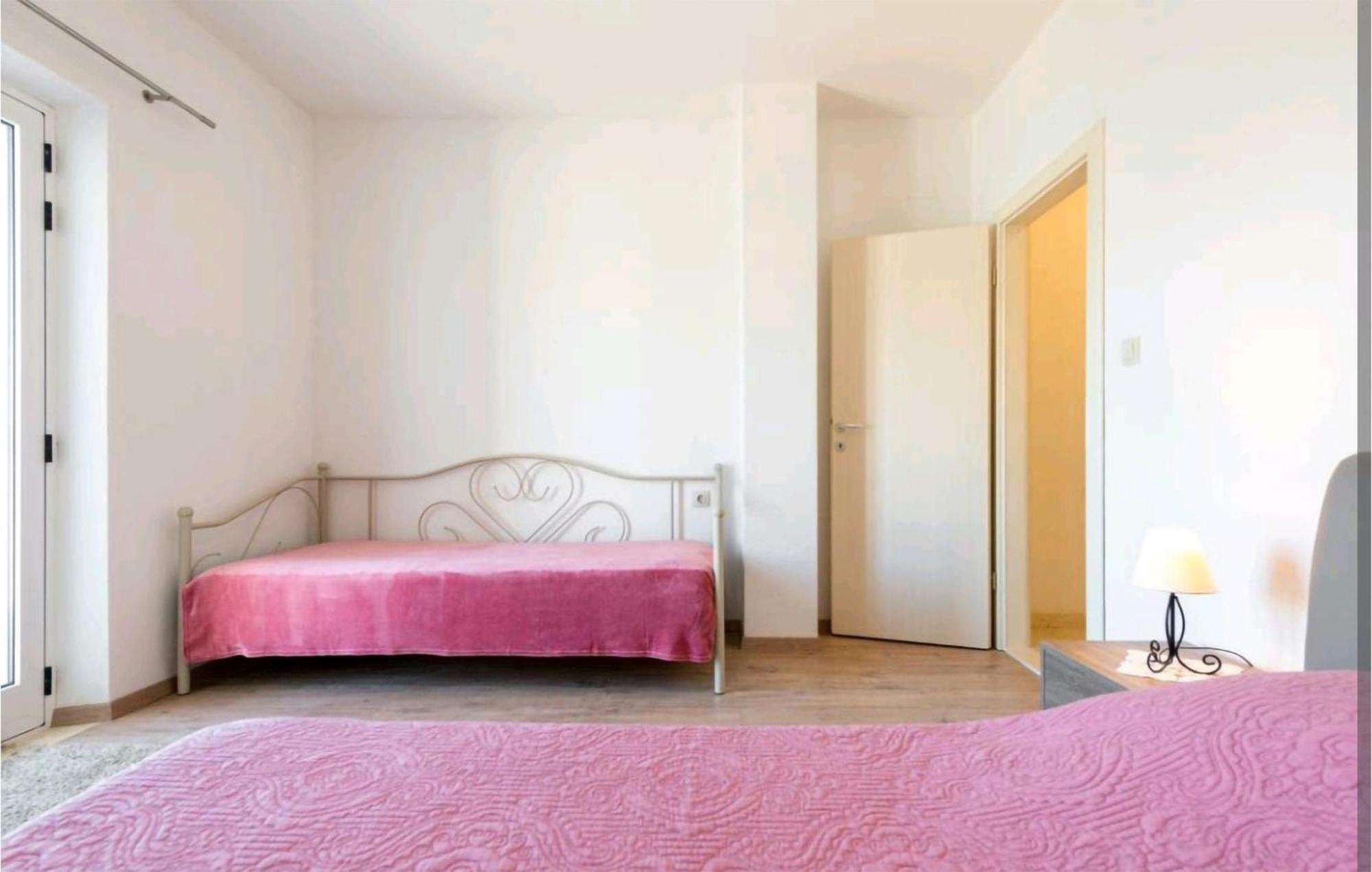 Amazing Apartment In Selca With Wifi Luaran gambar