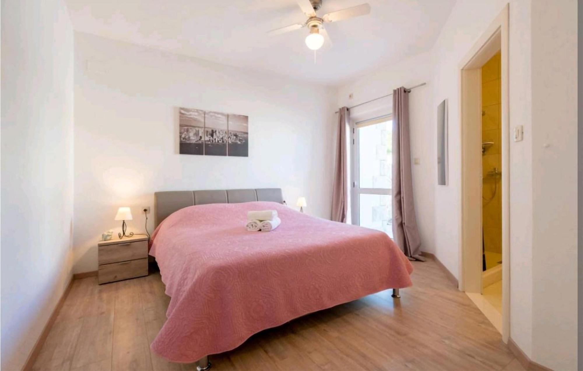 Amazing Apartment In Selca With Wifi Luaran gambar